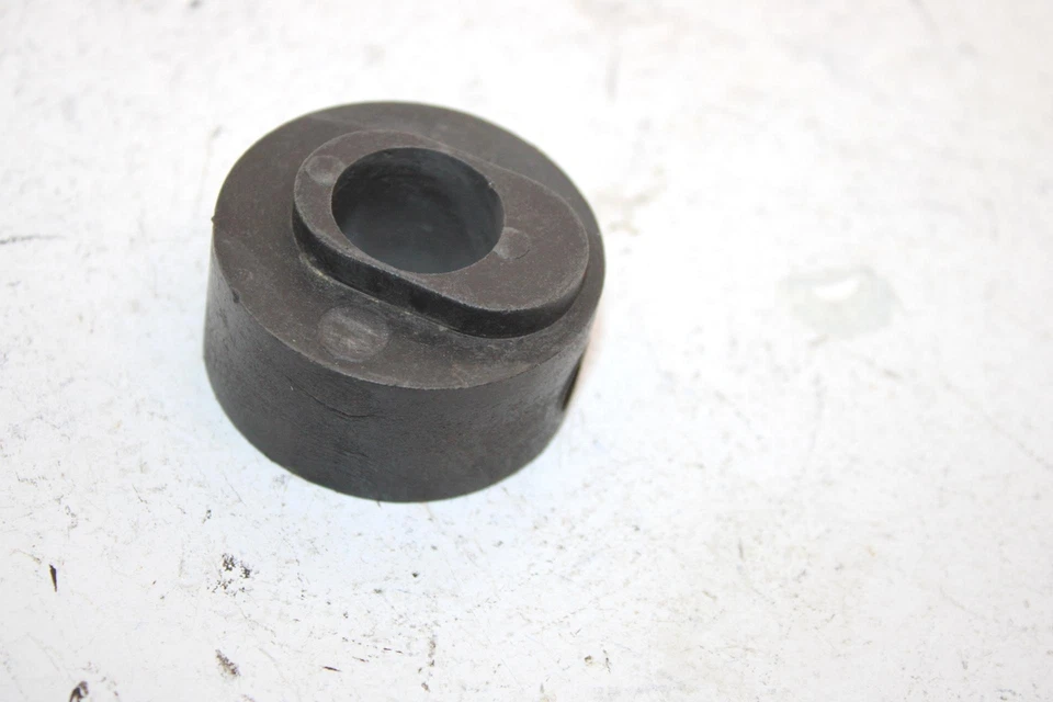 03 Arctic Cat Mountain Cat 900 Oem Track Adjuster Bushing 0704-672 Q2777 - Изображение 2 из 4