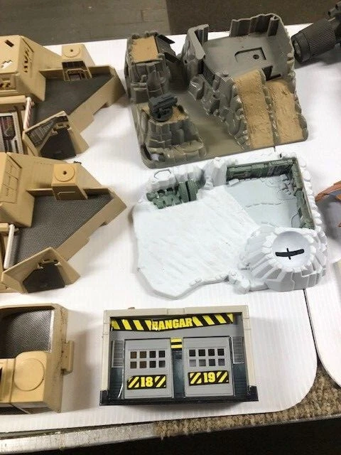 Lote de 14 Micro Máquinas Lewis Galoob Star Wars Mini Juego - Años 90 MIRA AHORA  Foto 4 de 4