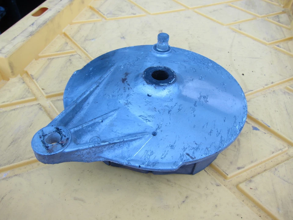 Freio a tambor 1980 Suzuki GN 400 T OEM  - Imagem 3 de 4