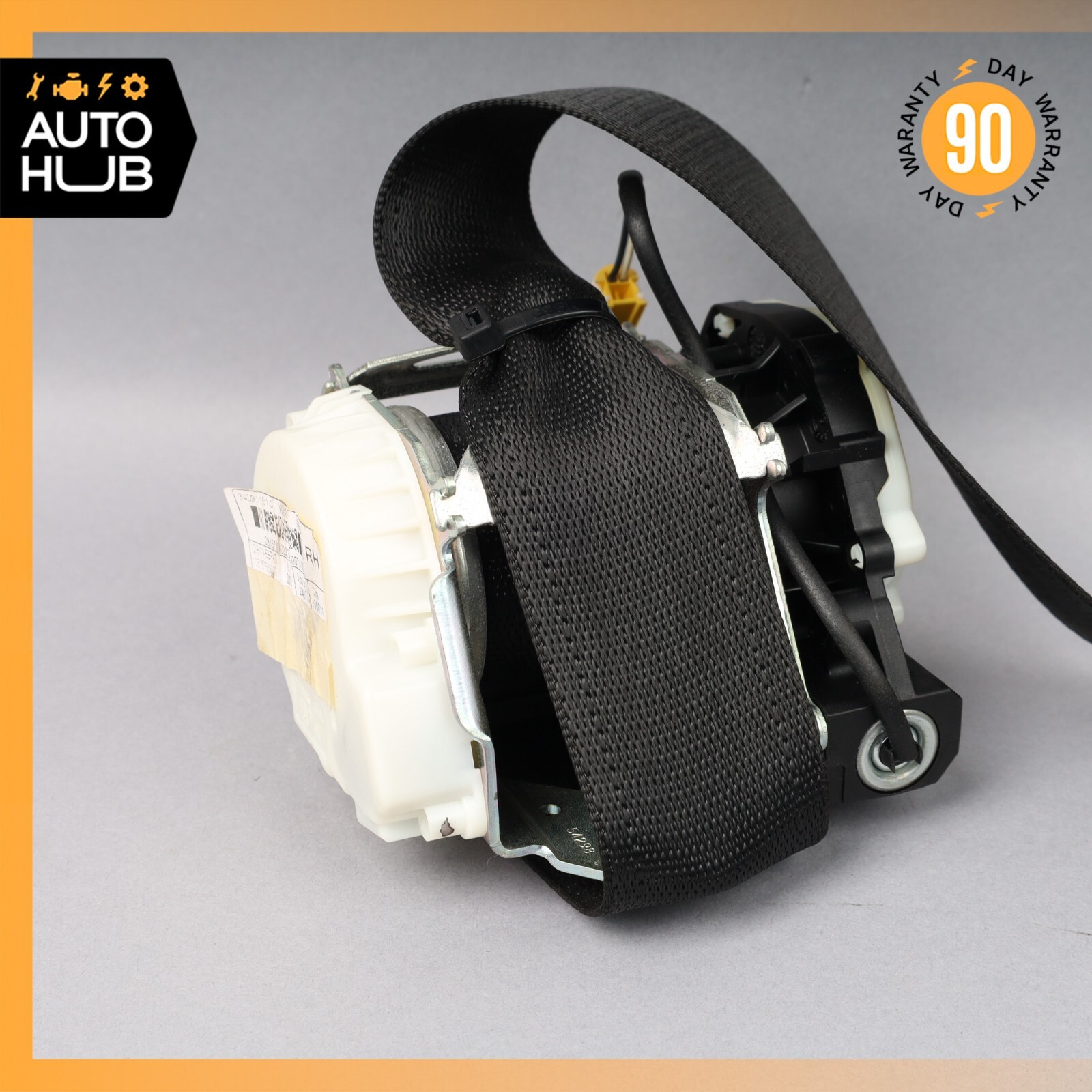 10-19 Maserati GranTurismo S M145 4.7L Front Right Side Seat Belt Black OEM 25k