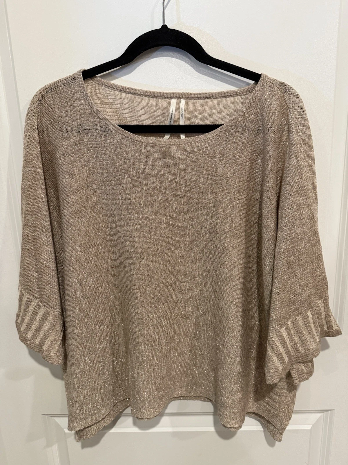 Anthropologie Alicia Shimmer Linen Blend Metallic Gold Knit Poncho Sweater Sz S