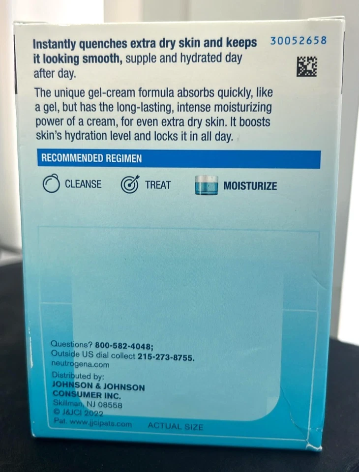 Neutrogena Hydro Boost Face Moisturizer with Hyaluronic Acid for Extra Dry 1.7oz - Image 3 of 4