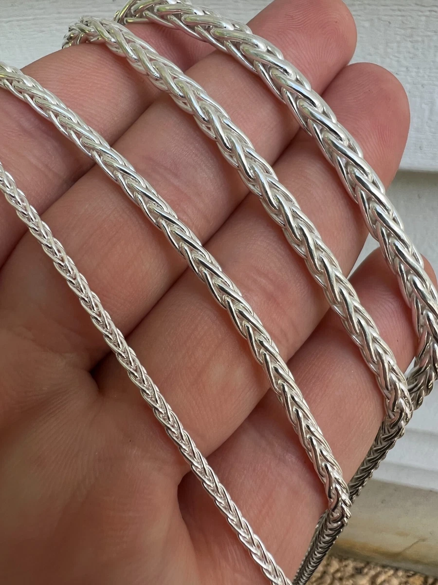 Wheat chain with online pendant