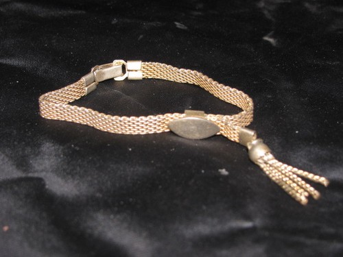 JUDY LEE Bracelet signed Fashion Designer Golden Jewelry ZGold Tone Mesh Tassle - Picture 7 of 7