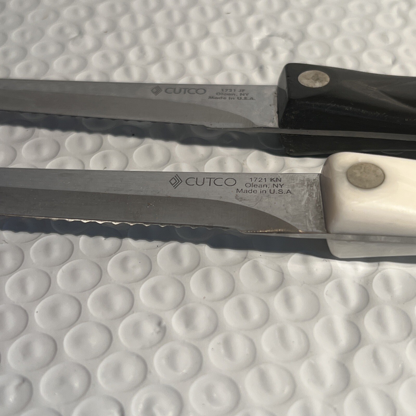 2 Cutco 1721 KN & JF Serrated Trimmer Utility Knife w/Black & WHITE