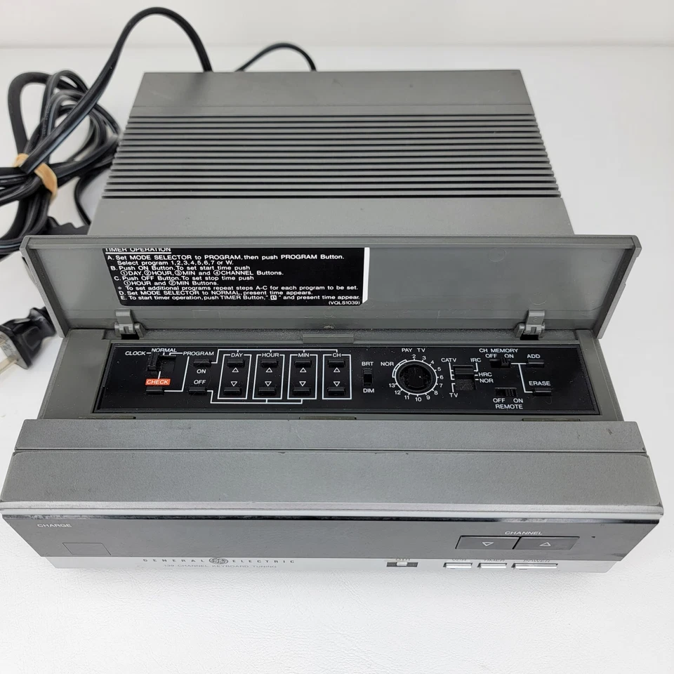 Vintage 1984 GE General Electric 1CVT640 VHS Videorecorder Tuner Adapter - Bild 4 von 4