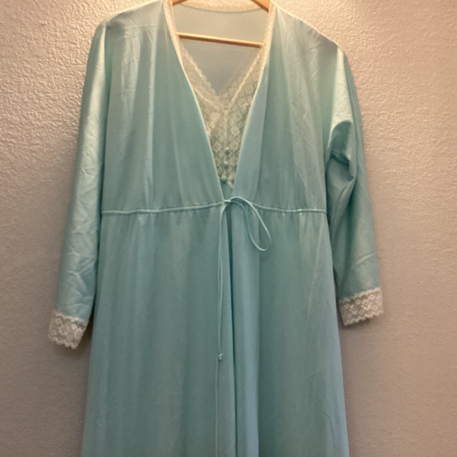 Vintage Vanity Fair Pale Green Long Negligee Nightgown & Robe USA Made