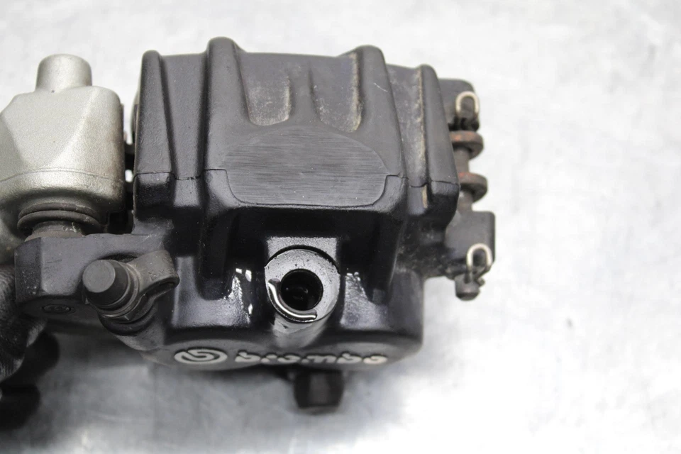 Juego de pinzas de freno delanteras derecha izquierda Ducati Monster S2R 2005 par de pinzas BB557 Foto 3 de 4