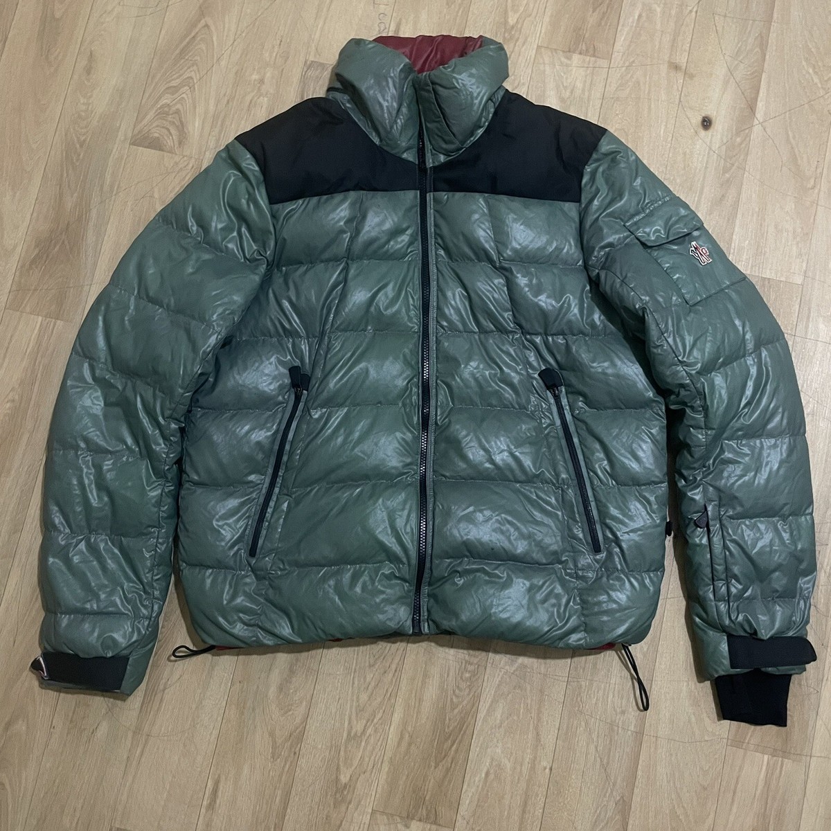 アウターその他 MONCLER GRENOBLE Padded Jacket with Logo Moncler Grenoble Quilted Jacket Sancy Giubboto Puffer Goose
