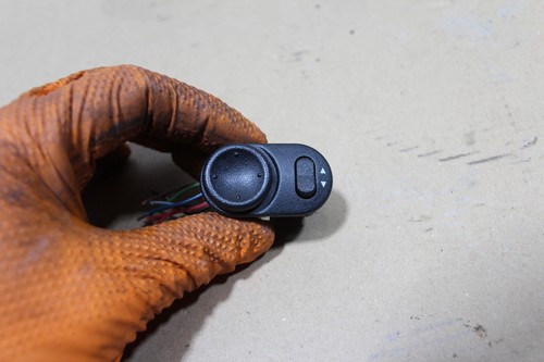 Spiegelverstellungschalter 09226861 Opel Corsa C Bj,05