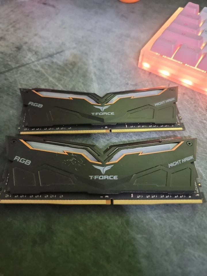 T Force Nighthawk 4000mghz Gaming Ram Foto 2 de 2