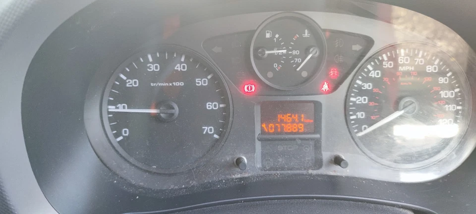 Peugeot Partner 12 MTHS Mot. 77 K Miles 2012 1.6 Diesel Van No VAT - Image 3 of 4