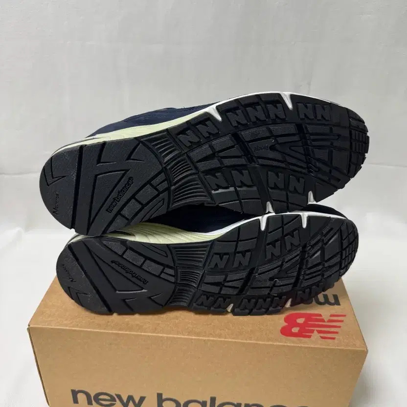 New Balance 991 Navy Grey Sneakers, UK 270 thumbnail 8