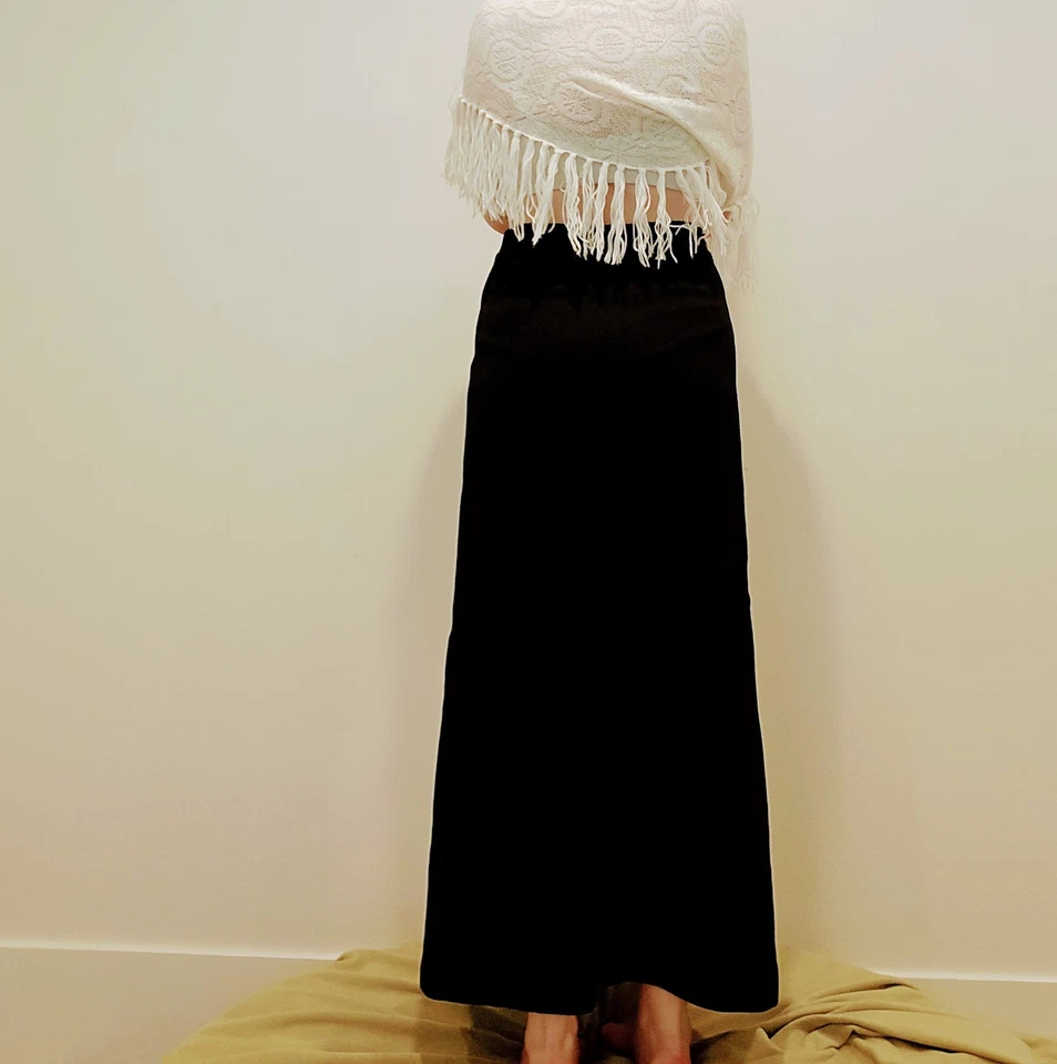 Maxi Falda Hippie Negra Blanca Años 70 Vintage Pequeña/Mediana Larga Floral Falda Foto 4 de 4