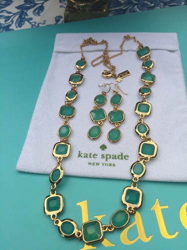 Green Coated Confetti Station Necklace 