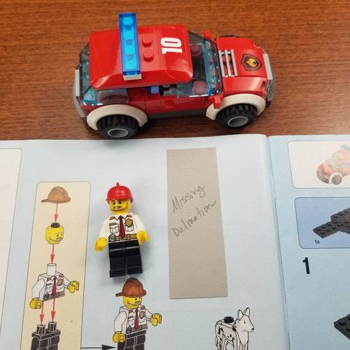 LEGO City 60110 Estación de Bomberos (2016) Retirado Helicóptero Coche Minifiguras Camión de Bomberos - Imagen 14 de 20