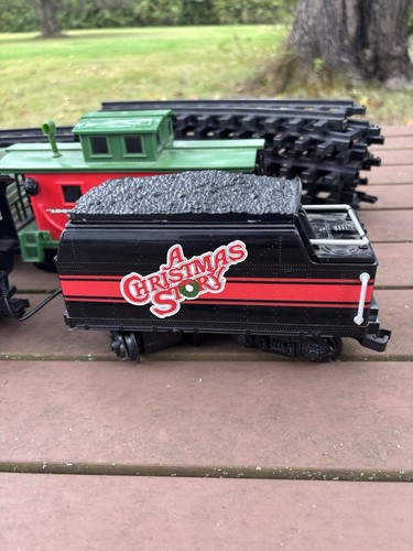 LIONEL A CHRISTMAS STORY TRAIN Set ENGINE Coal Tender Box Car Remote 13 Tracks - Picture 5 of 20