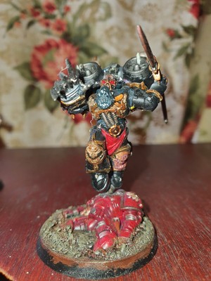 Warhammer 40k Chaos Harken Chaos World Claimer bemalt 