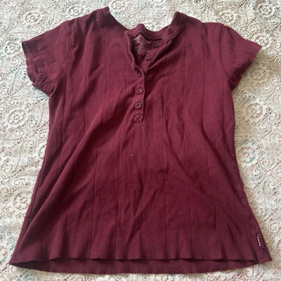Aéropostale Burgundy Henley T-Shirt Womens Size M Solid Knit Cotton Button