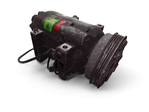 AUDI A4 8D2, B5 Klimakompressor 8D0260805D 1.80 Petrol 92kw 1999 27846375