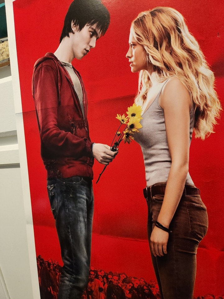 Warm Bodies Movie Worn Tank Top By Teresa Palmer As Julie Premiere