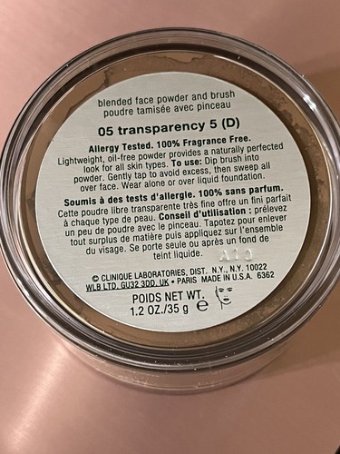 New Authentic Clinique Blended Face Powder and Brush #05 Transparency - Picture 6 of 7