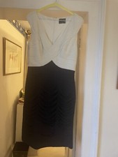Sara Bernshaw Dress.   Cream And Navy. Size 14