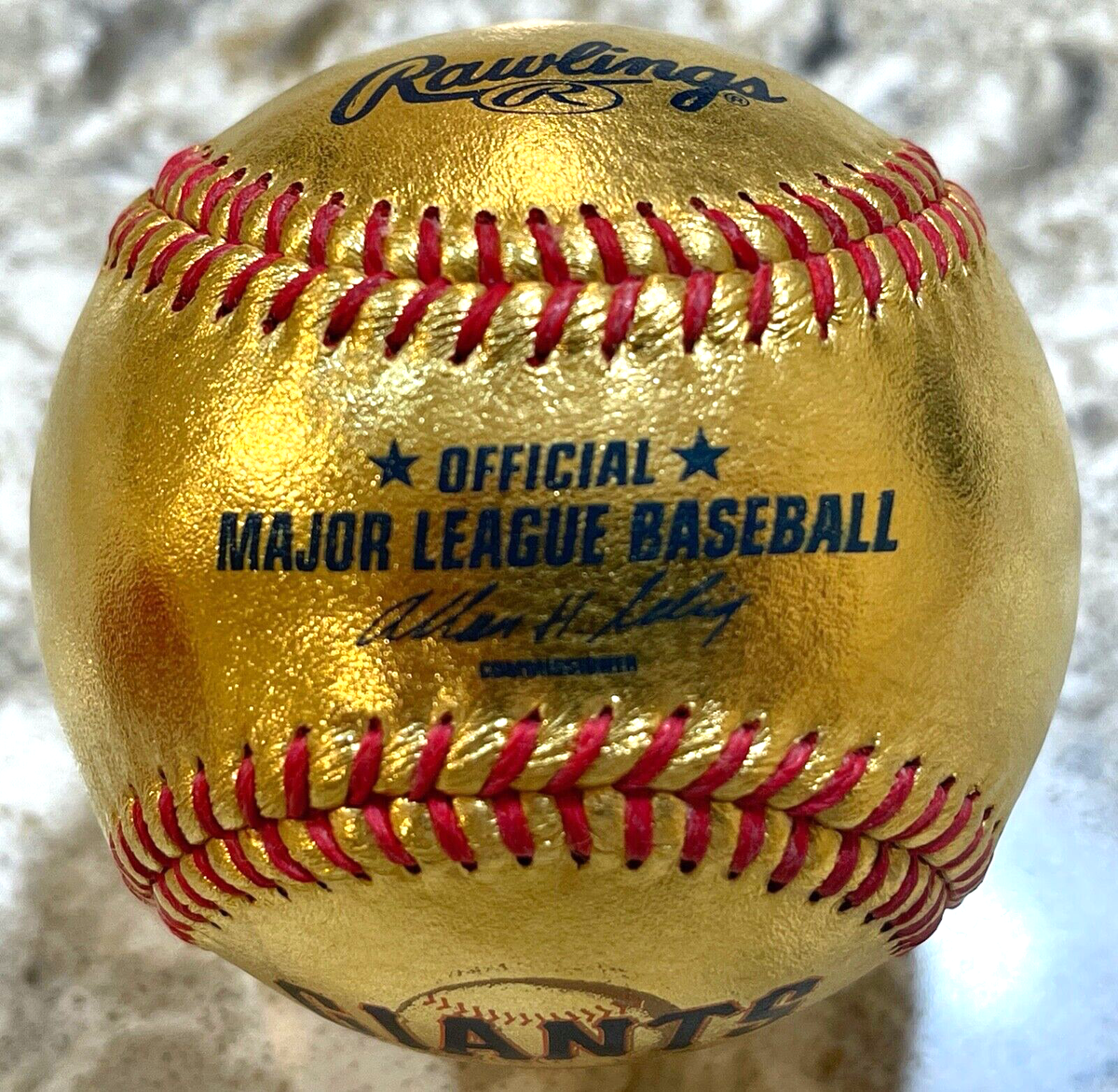 RAWLINGS OFFICIAL MLB PRECIOUS SURFACE GOLD BASEBALL COLLECTORS