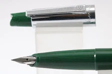 Vintage (c1958-64) Eversharp (Parker) 10,000 Dark Green Fine Fountain Pen