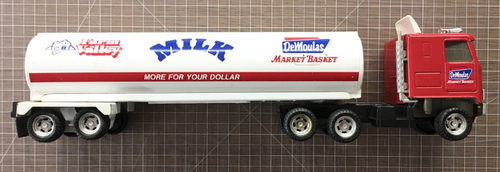 ERTL DeMoulas Market Basket Tanker Toy Semi Truck Trailer 19" Long 1:25 Scale