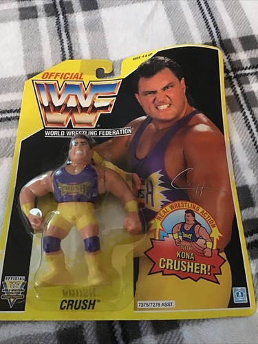 WWF Hasbro Crush Series 7 Yellow Card...
