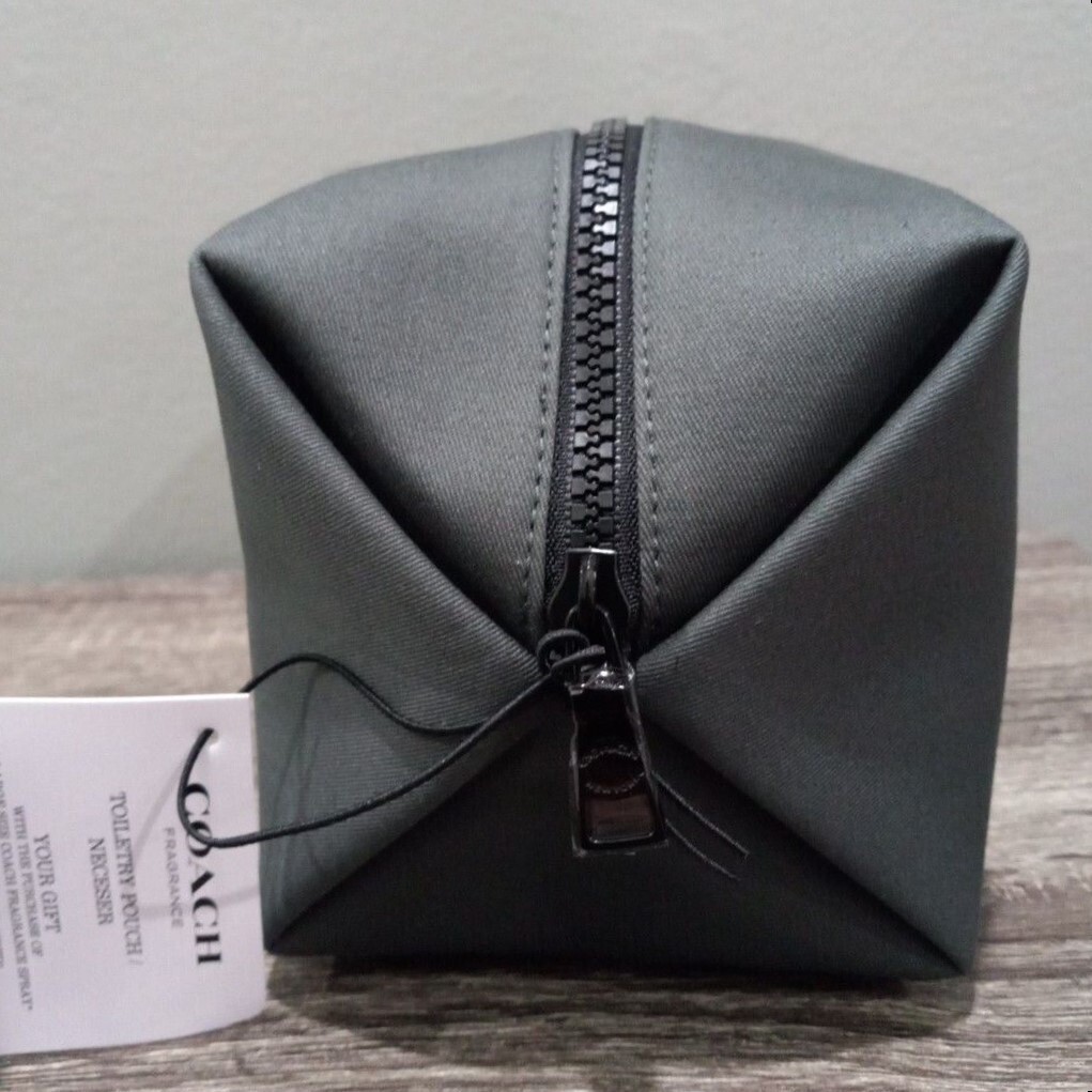 COACH グレー　カーキ　 ポーチ ケース付き　CAH95 Coach Unisex Canvas Toiletry Bag Cosmetics Pouch Case Green NWT | eBay