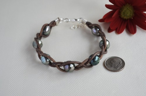 SEVEN Tahitian Pearls Bracelet Tahiti Pearls on Brown Leather Bracelet Handmade - Picture 5 of 8