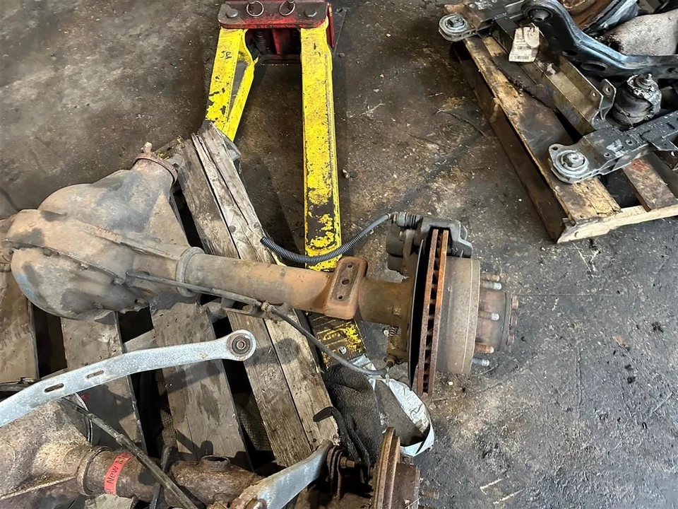 Rear Axle 9-3/4" Ring Gear 3.73 Ratio Fits 05-09 EXPRESS 3500 VAN 636158 Foto 4 de 4