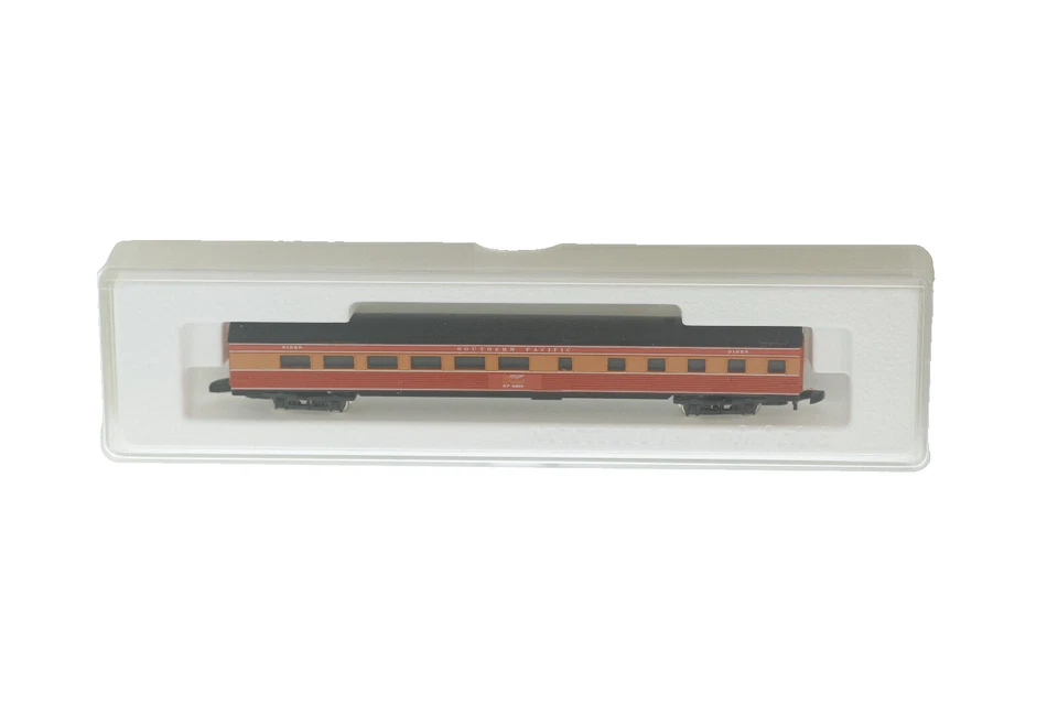Märklín Mini-Club 8785 Southern Pacific Daylight Diner Coach Rail Car Z Marklin - Image 2 of 3