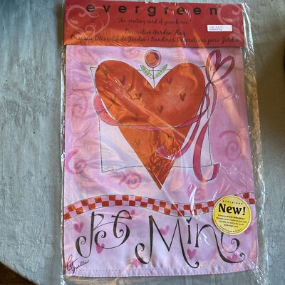 Valentine garden flag. New, 12x18 , Evergreen. Be mine With Heart, Doublesided