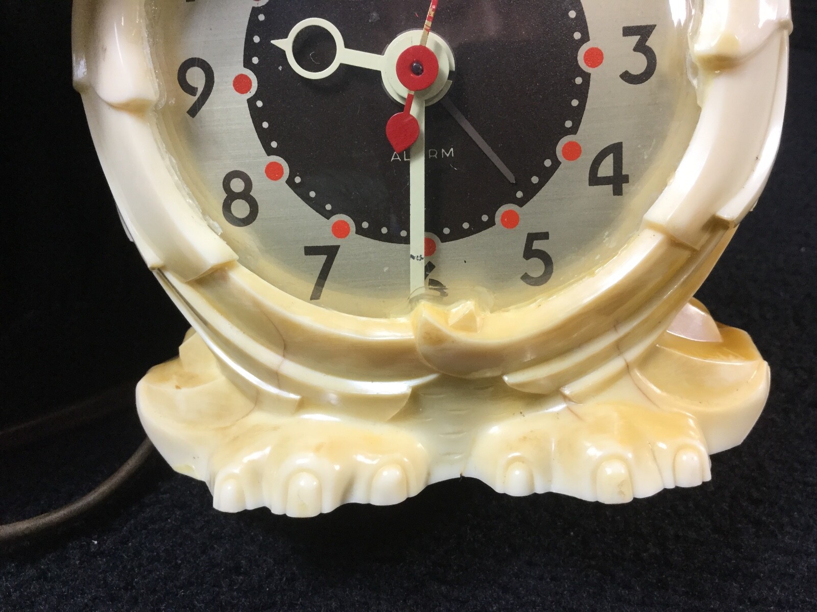 RARE VINTAGE SESSIONS OWL ALARM CLOCK MODEL 1A. PARTS OR REPAIR NOT