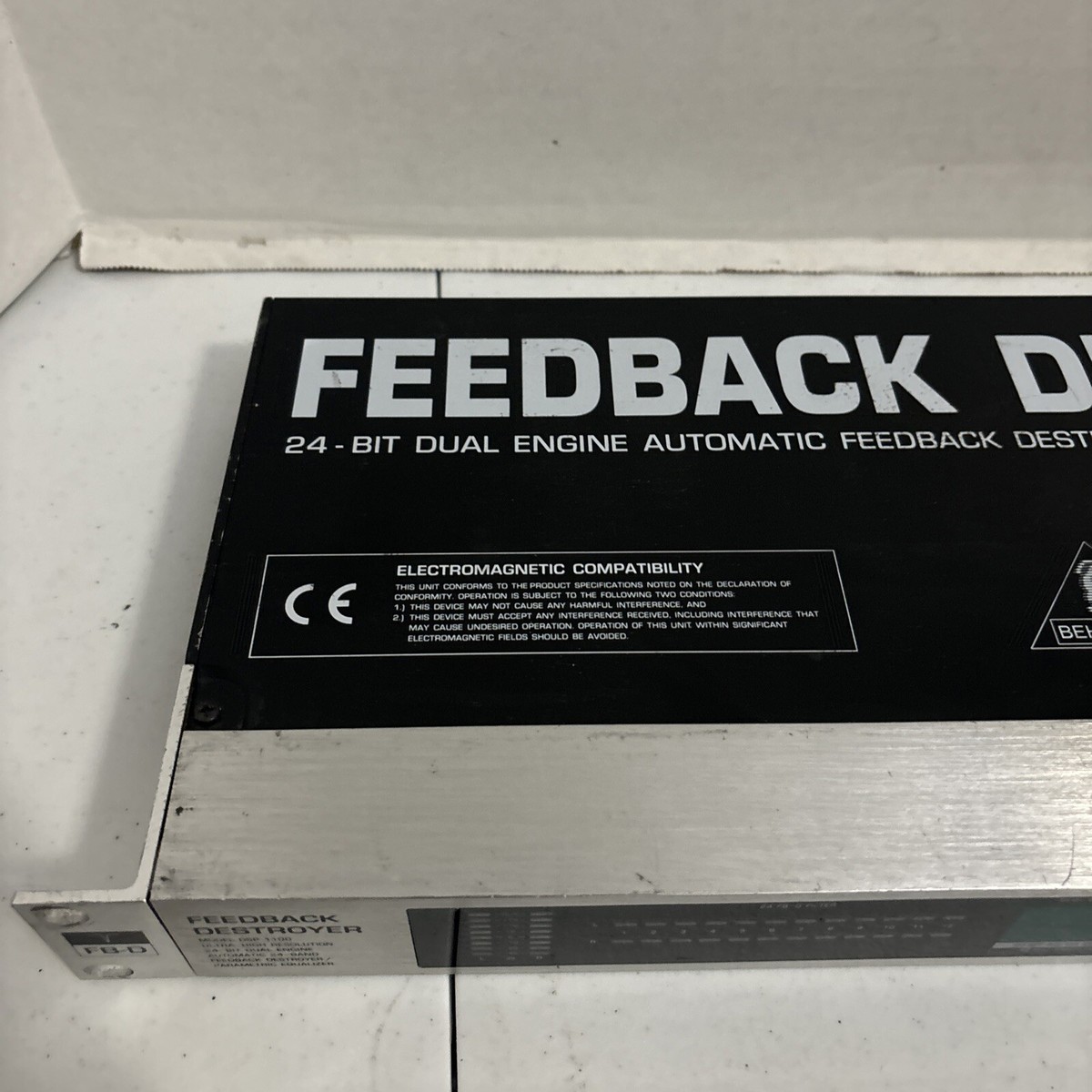 Behringer DSP 1100 24-Bit Dual-Engine Feedback Destroyer Pro