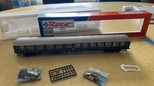 Roco 44754, DB 1/2 Klasse Personenzugwagen, H0, 1:87, Grün | Zustand: Neu
