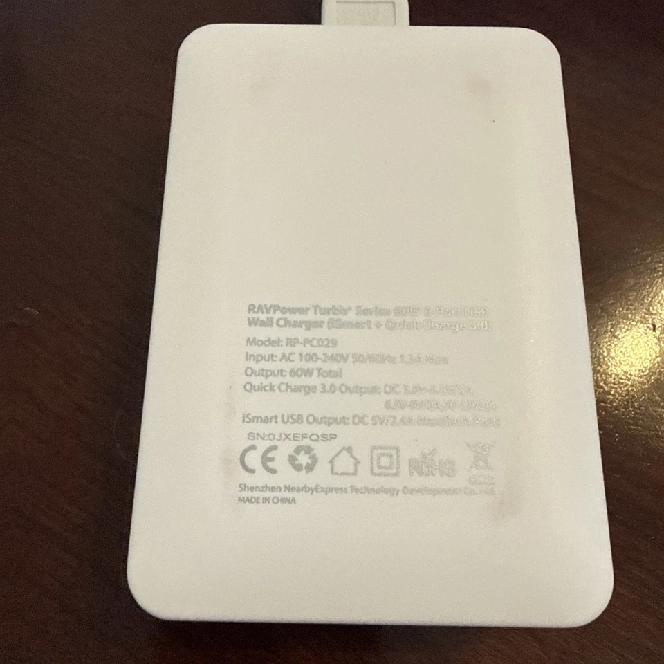 Cargador de escritorio USB de 6 puertos RAVPower RP-PC029 - BLANCO Foto 4 de 4