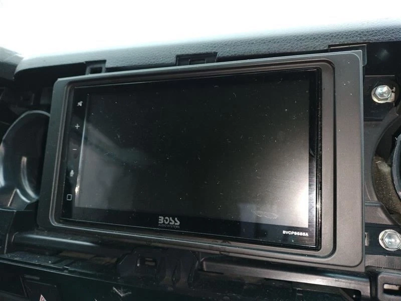 MÓDULO DE CONTROL CHASIS 89533-04030 2016-2019 TOYOTA TACOMA Foto 3 de 4