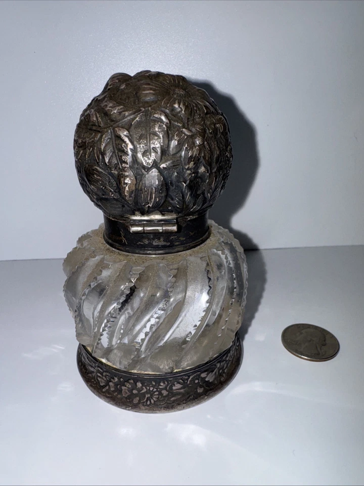 Gorham 1891 Tinta Pozo Plata Esterlina Pesado Remolinado Vidrio Tallado Base Plata  Foto 2 de 4