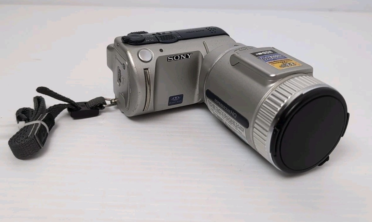Sony Cyber-Shot DSC-F505V Digital Camera Silver - FOR PARTS AS IS