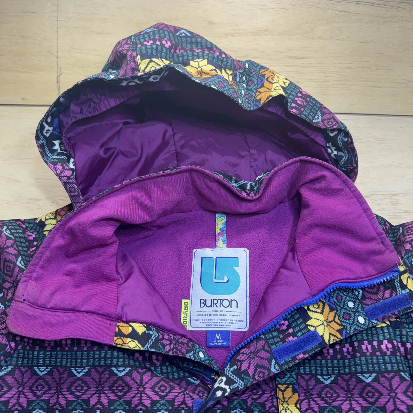 burton hooded aztec style ski snowboarding youth jacket