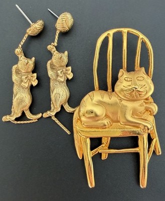 JJ Jonette Gold Tone Cat on Chair Brooch Yarn Ball Earrings Set Signed Vtg Lot!!