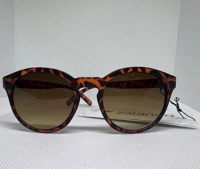 Women’s Cat Eye Sunglasses Tortoise Shell Brown Gradient Tinted Lenses - Image 1 of 3