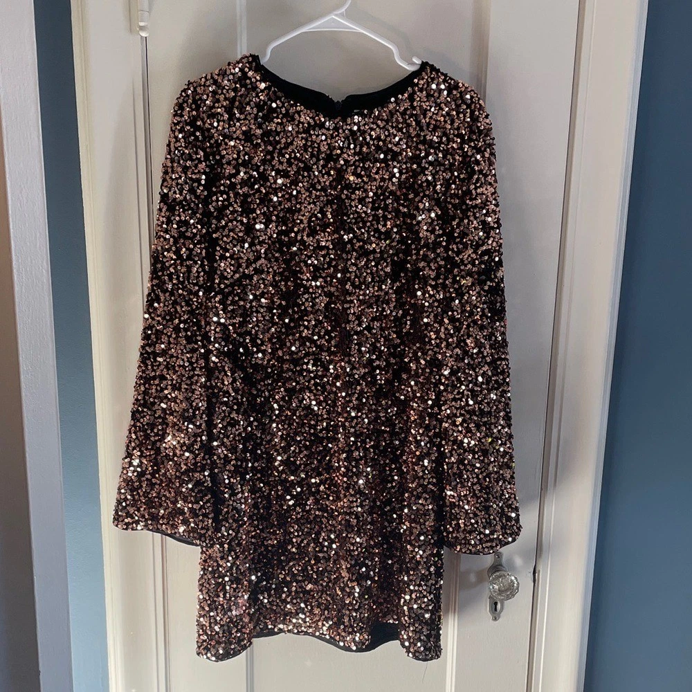h&m gold dress long sleeve Women's Beige/Gold-coloured Sequined dress