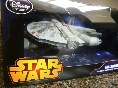 Disney Store Star Wars Millennium Falcon DELUXE Die-Cast NEW SEALED HTF - Picture 2 of 10