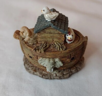Miniature Noah's Arc Resin Sculpture Trinket 2'' Tall x 1-3/4''x 1-1/4'' 