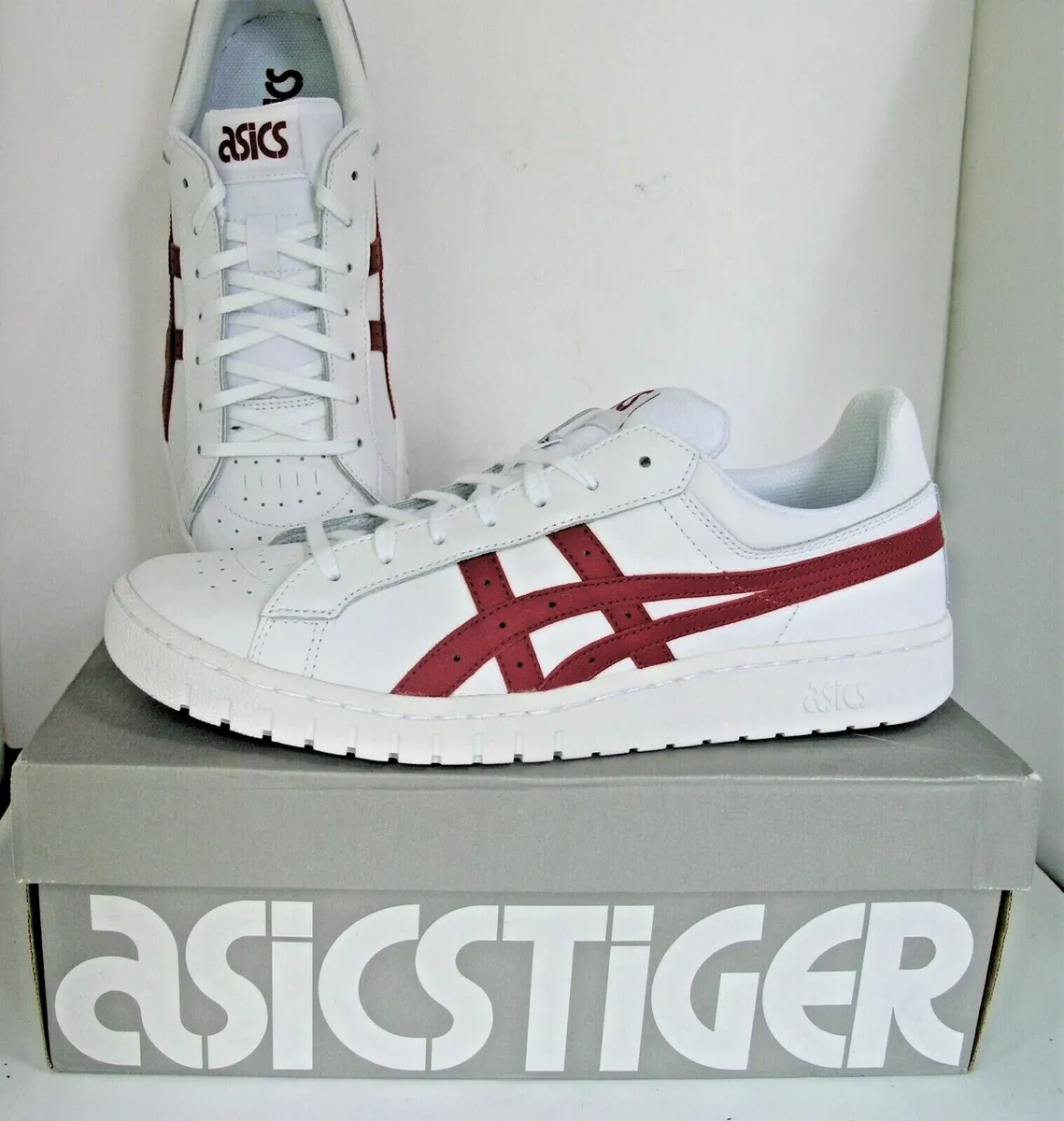 Asics retro store trainers